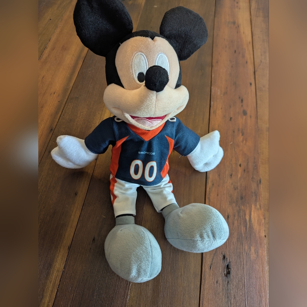 Mickey Mouse Plush NFL Denver Broncos Disney 2019 RN#79925